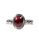 Zilveren ring granaat maat 18 | ovaal ribbelrand Zilveren ring granaat maat 18 | ovaal ribbelrand