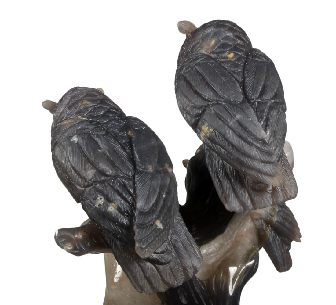 Agaat geode met uilen op houten standaard 14,8 x 12,5 x 24,6 cm | 2105 gram Agaat geode met uilen op houten standaard 14,8 x 12,5 x 24,6 cm | 2105 gram