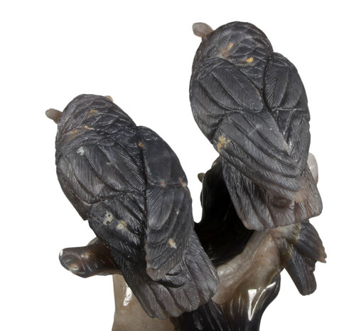 Agaat geode met uilen op houten standaard 14,8 x 12,5 x 24,6 cm | 2105 gram Agaat geode met uilen op houten standaard 14,8 x 12,5 x 24,6 cm | 2105 gram