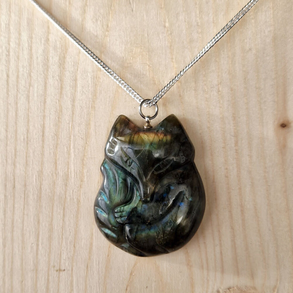 Labradoriet hanger vos | 4,2 x 3,2 cm Labradoriet hanger vos | 4,2 x 3,2 cm