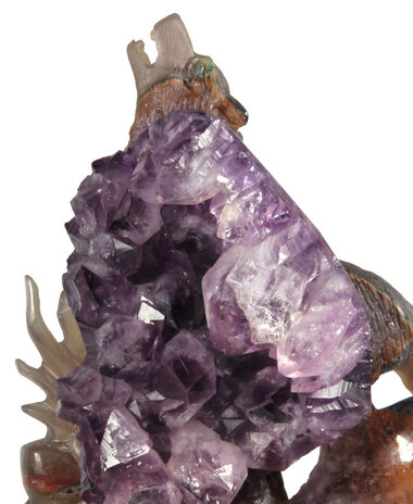 Agaat wolf met amethist cluster 14 x 11,5 x 5,5 cm / 683 gram | op houten standaard