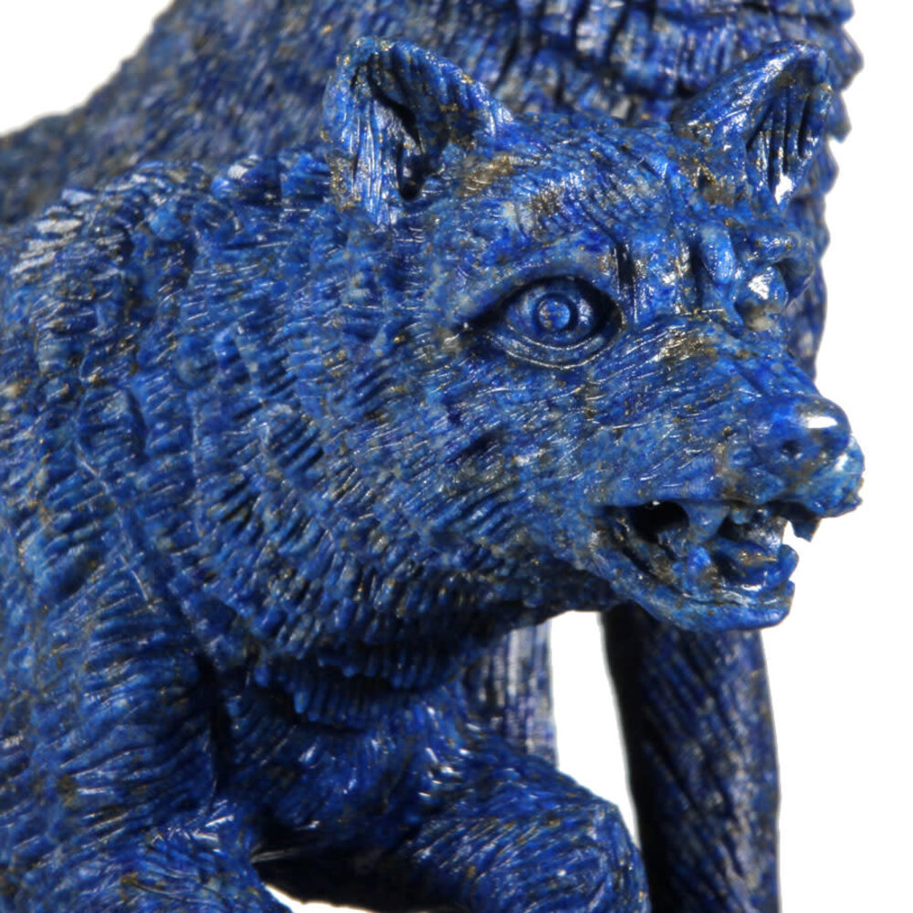 Lapis lazuli wolven op houten standaard 20,5 x 9 x 18 cm | 1629 gram Lapis lazuli wolven op houten standaard 20,5 x 9 x 18 cm | 1629 gram