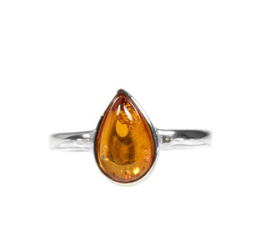 Zilveren ring barnsteen maat 18 1/2 | druppel 9 x 6 mm Zilveren ring barnsteen maat 18 1/2 | druppel 9 x 6 mm