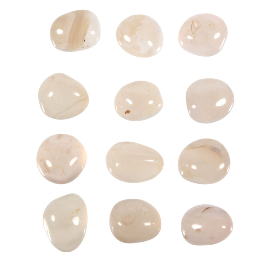 Chalcedoon (roze) steen getrommeld 5 - 10 gram Chalcedoon (roze) steen getrommeld 5 - 10 gram