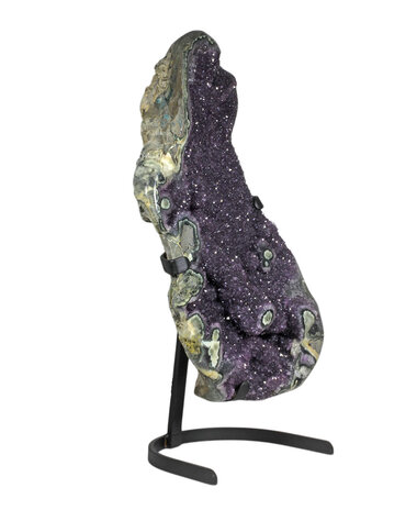 Amethist cluster 67 x 43 x 16 cm / 31780 gram | op standaard