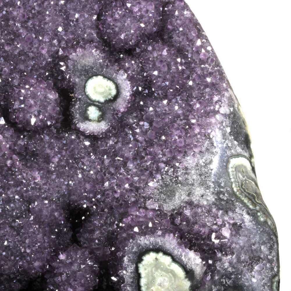 Amethist cluster 67 x 43 x 16 cm / 31780 gram | op standaard