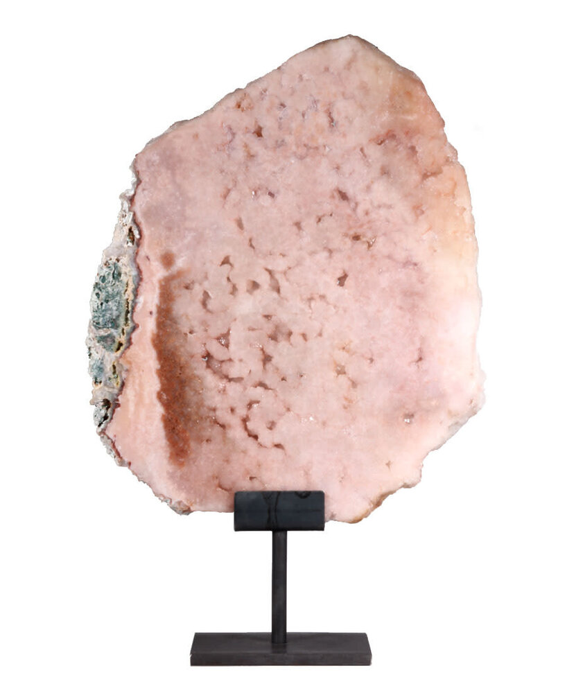 Amethist (roze) op standaard 32 x 27 x 1,5 cm | 3019 gram Amethist (roze) op standaard 32 x 27 x 1,5 cm | 3019 gram