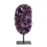 Amethist cluster 23 x 14 x 9,5 cm / 6080 gram | op standaard