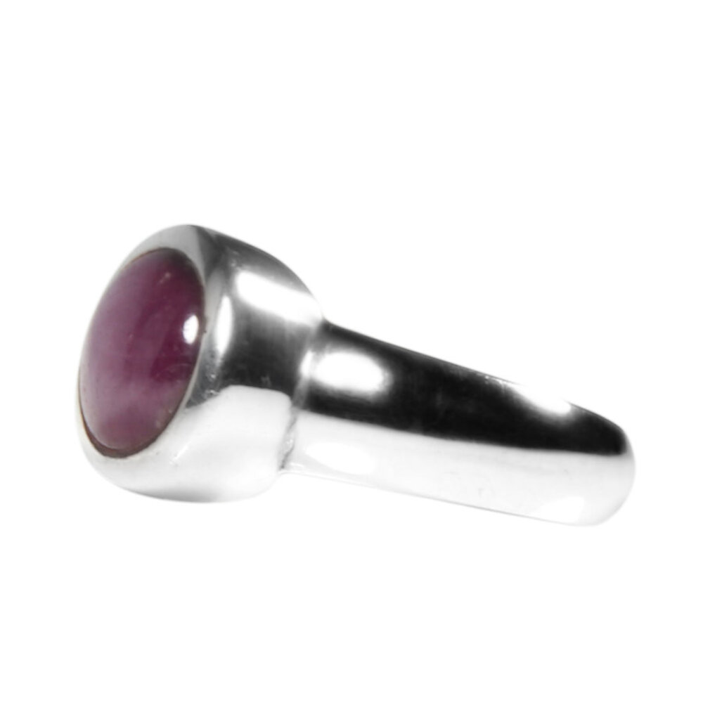 Zilveren ring robijn (ster) maat 17 | ovaal 8 x 7 mm Zilveren ring robijn (ster) maat 17 | ovaal 8 x 7 mm