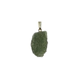 Moldaviet hanger ruw met 14k gouden oogje | 2,5 - 3,5 gram Moldaviet hanger ruw met 14k gouden oogje | 2,5 - 3,5 gram