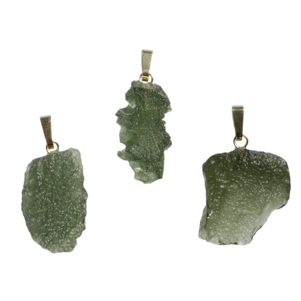 Moldaviet hanger ruw met 14k gouden oogje | 2,5 - 3,5 gram Moldaviet hanger ruw met 14k gouden oogje | 2,5 - 3,5 gram