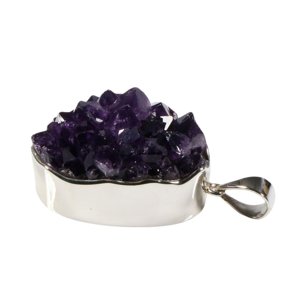 Zilveren hanger amethist | cluster ovaal 3,9 x 2,8 cm Zilveren hanger amethist | cluster ovaal 3,9 x 2,8 cm