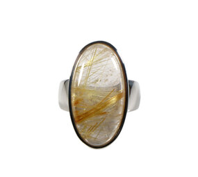 Zilveren ring rutielkwarts maat 18 | ovaal 2,6 x 1,3 cm Zilveren ring rutielkwarts maat 18 | ovaal 2,6 x 1,3 cm