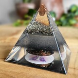 Orgonite piramide koper en pyriet | 7,3 cm Orgonite piramide koper en pyriet | 7,3 cm