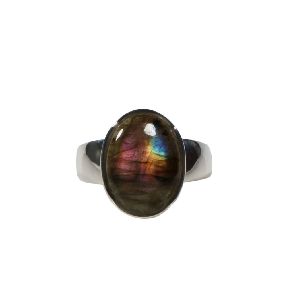 Zilveren ring labradoriet maat 19 1/2 | ovaal 1,6 x 1,2 cm Zilveren ring labradoriet maat 19 1/2 | ovaal 1,6 x 1,2 cm