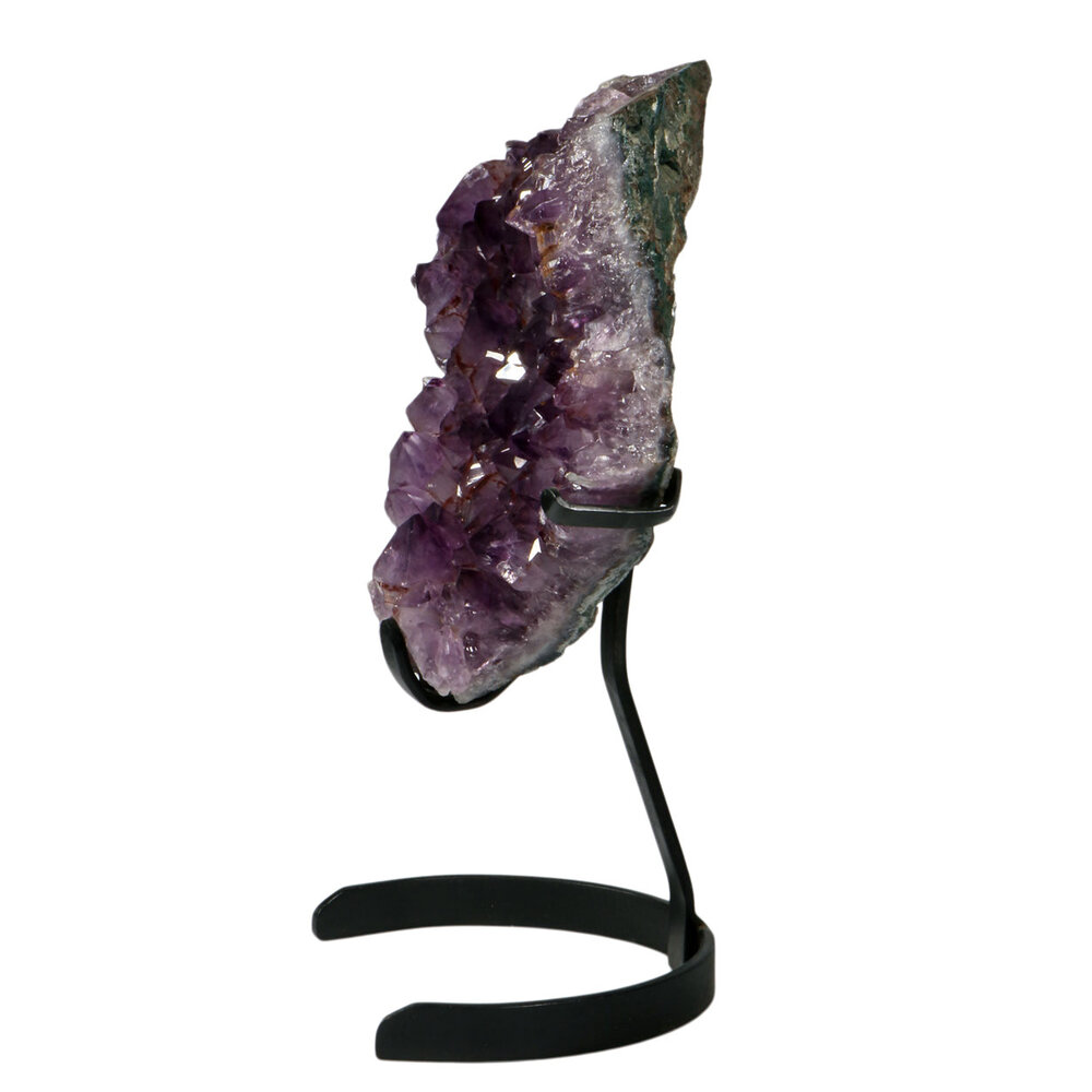 Amethist cluster met hematiet 22 x 21 x 7 cm / 3170 gram | op standaard