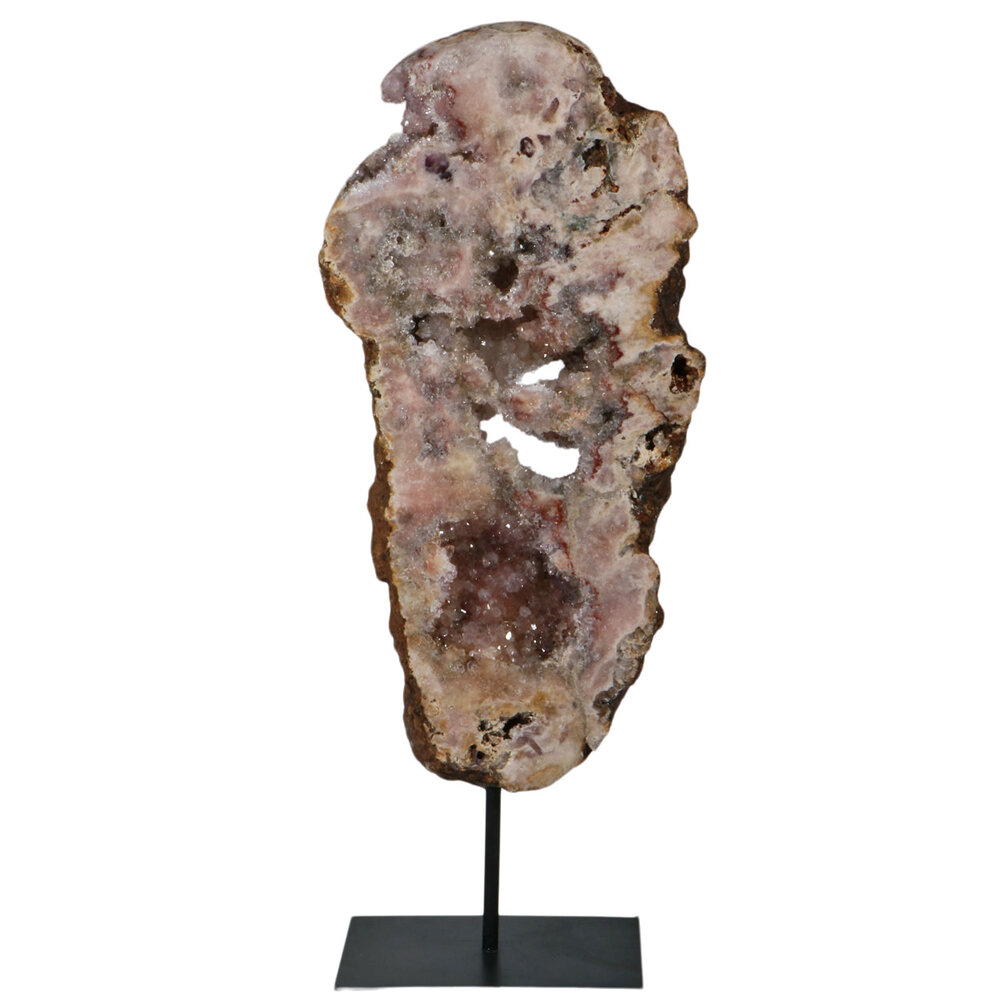 Amethist (roze) op standaard 37 x 18 x 3 cm | 3421 gram Amethist (roze) op standaard 37 x 18 x 3 cm | 3421 gram