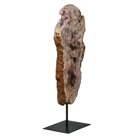 Amethist (roze) op standaard 37 x 18 x 3 cm | 3421 gram Amethist (roze) op standaard 37 x 18 x 3 cm | 3421 gram