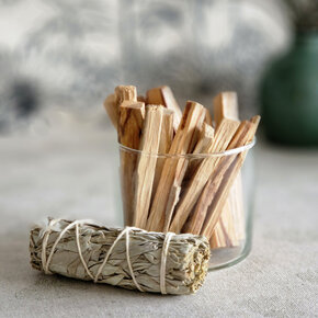 Salie, palo santo & smudge sticks Salie, palo santo & smudge sticks