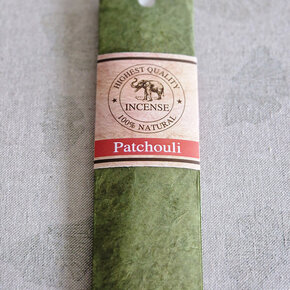 Golden elephant wierook Golden elephant wierook