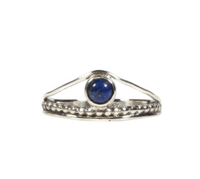 Zilveren ring lapis lazuli maat 15 1/2 | rond boogje Zilveren ring lapis lazuli maat 15 1/2 | rond boogje
