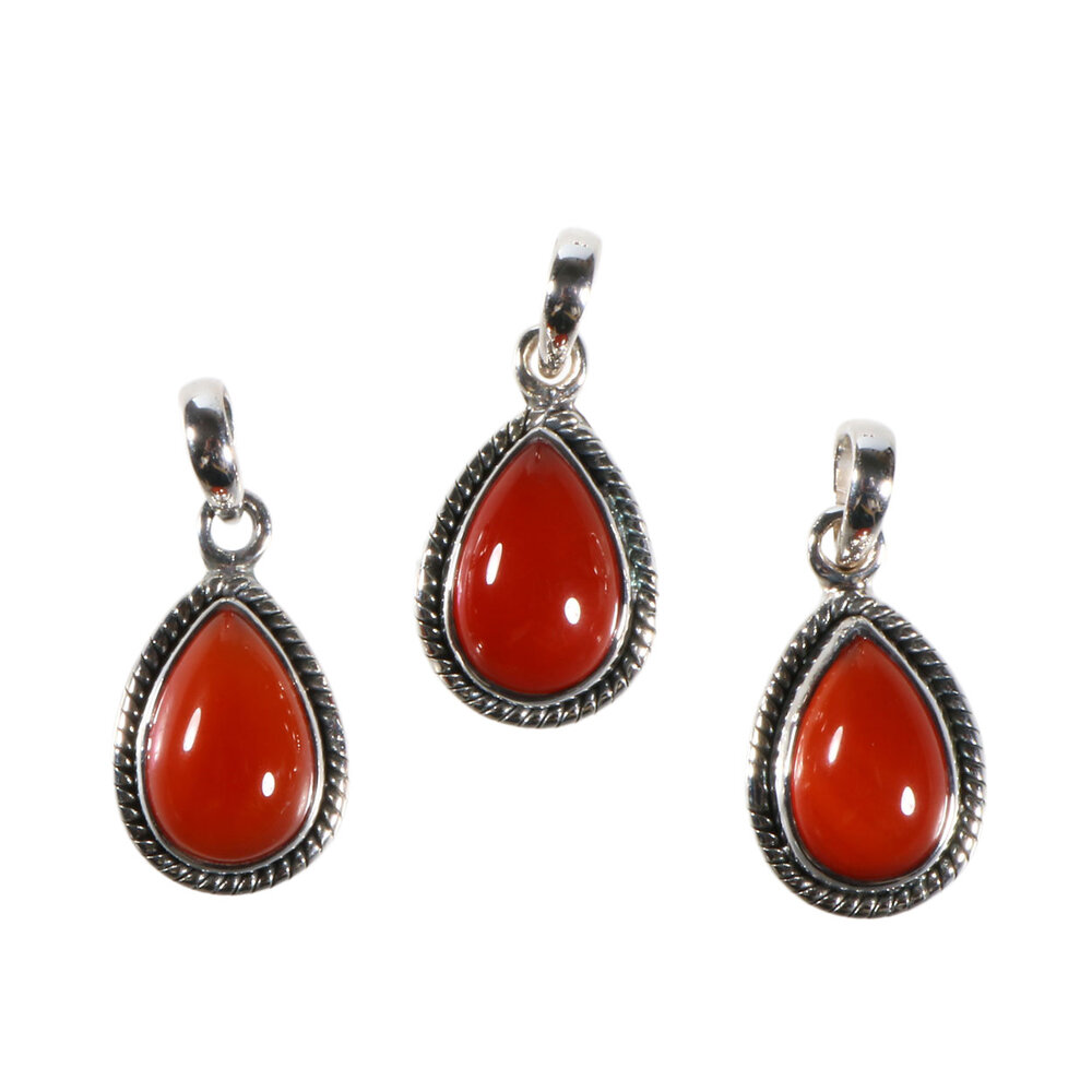 Zilveren hanger carneool | druppel ribbelrand 1,2 x 0,8 cm