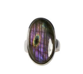 Zilveren ring labradoriet maat 19 | ovaal 2,7 x 1,6 cm Zilveren ring labradoriet maat 19 | ovaal 2,7 x 1,6 cm