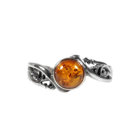 Zilveren ring barnsteen maat 18 | rond opengewerkte rand 6 mm Zilveren ring barnsteen maat 18 | rond opengewerkte rand 6 mm