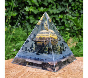 Orgonite piramide bumble bee jaspis 15 cm | 1358 gram Orgonite piramide bumble bee jaspis 15 cm | 1358 gram
