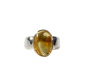 Zilveren ring barnsteen maat 18 | ovaal 1,4 x 1 cm Zilveren ring barnsteen maat 18 | ovaal 1,4 x 1 cm