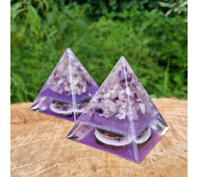 Orgonite piramide Gouden driehoek | 7,5 cm