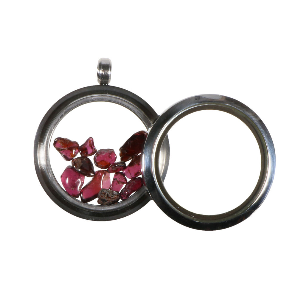 Locket hanger van rvs met granaat Locket hanger van rvs met granaat