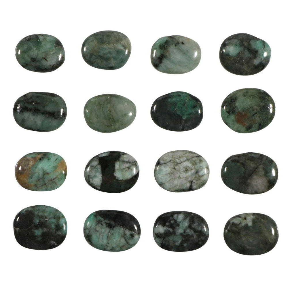 Smaragd steen plat gepolijst klein Smaragd steen plat gepolijst klein