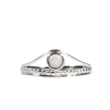 Zilveren ring bergkristal maat 19 | rond boogje Zilveren ring bergkristal maat 19 | rond boogje