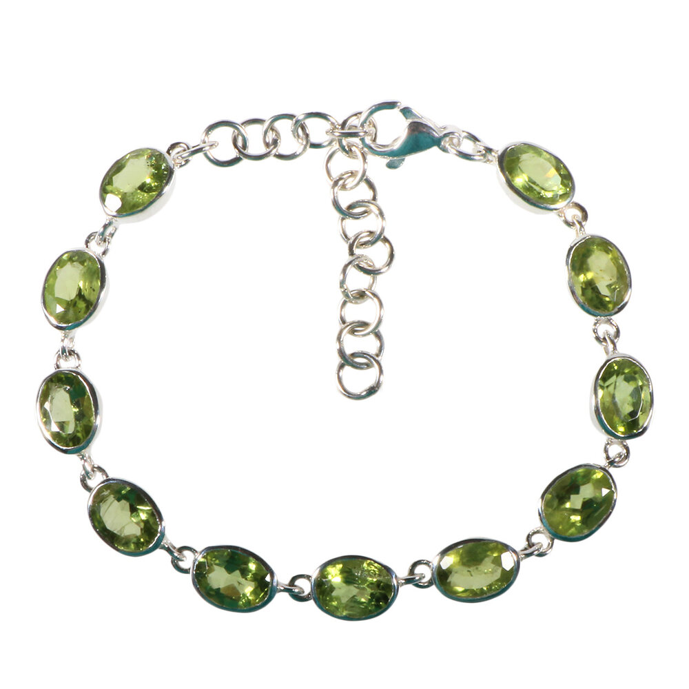 Zilveren armband peridoot ovaal facet 8 x 6 mm Zilveren armband peridoot ovaal facet 8 x 6 mm