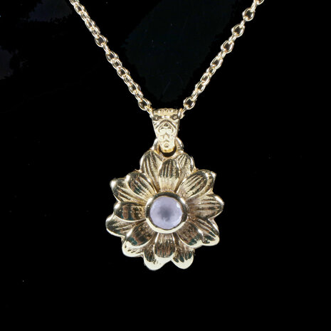 Vergulde ketting rozenkwarts | bloem 4 mm