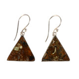 Zilveren oorbellen pallasiet | driehoek 1,9 x 1,6 cm Zilveren oorbellen pallasiet | driehoek 1,9 x 1,6 cm