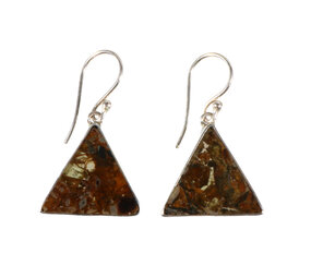 Zilveren oorbellen pallasiet | driehoek 1,9 x 1,6 cm Zilveren oorbellen pallasiet | driehoek 1,9 x 1,6 cm