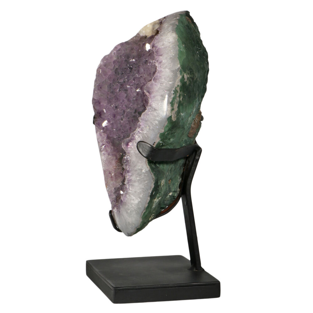 Amethist geode op standaard 25 x 23 x 10 cm | 4870 gram Amethist geode op standaard 25 x 23 x 10 cm | 4870 gram