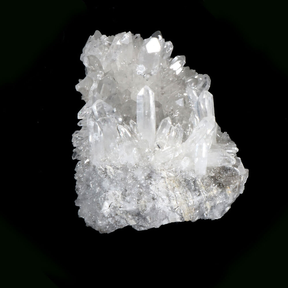 Bergkristal cluster 14,5 x 8 x 5,5 cm | 504 gram Bergkristal cluster 14,5 x 8 x 5,5 cm | 504 gram