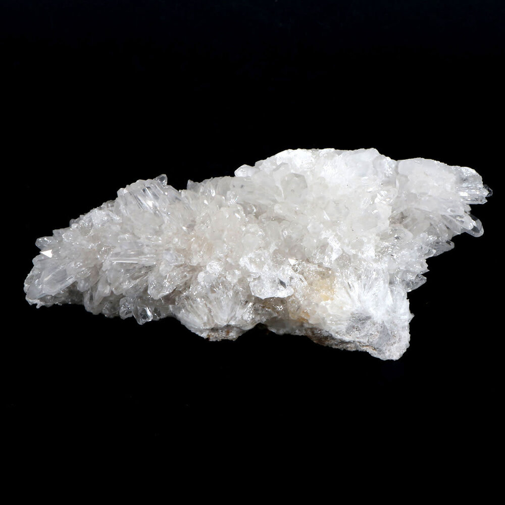 Bergkristal cluster 17,5 x 9 x 7,5 cm | 834 gram Bergkristal cluster 17,5 x 9 x 7,5 cm | 834 gram