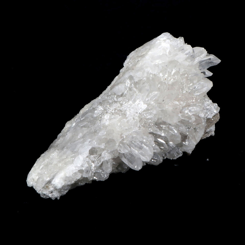 Bergkristal cluster 17,5 x 9 x 7,5 cm | 834 gram Bergkristal cluster 17,5 x 9 x 7,5 cm | 834 gram