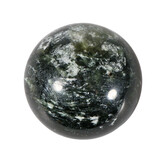 Toermalijn (donkergroen) bol 66 mm | 446 gram Toermalijn (donkergroen) bol 66 mm | 446 gram