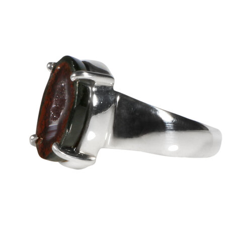 Zilveren ring agaat geode maat 17 1/2 | ovaal gezet 1,5 x 1 cm Zilveren ring agaat geode maat 17 1/2 | ovaal gezet 1,5 x 1 cm