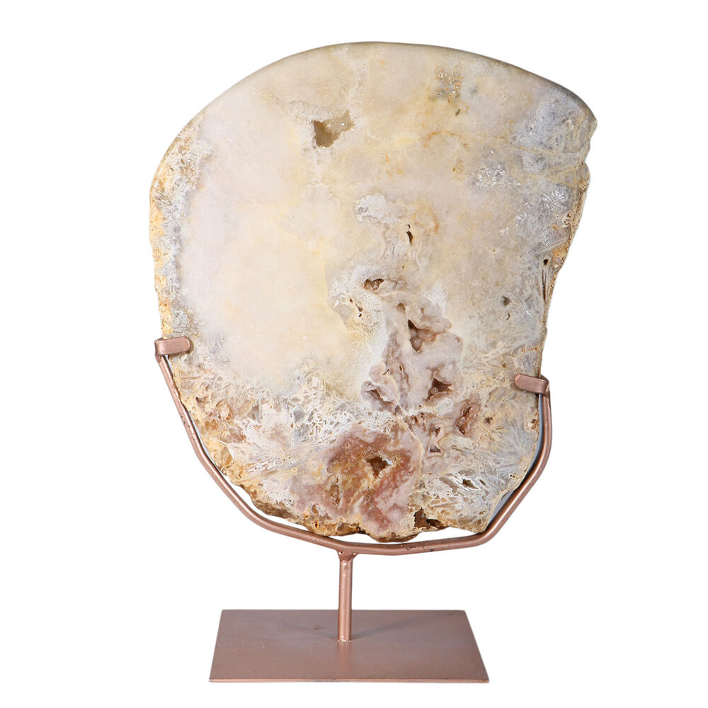 Amethist (roze) op standaard 28 x 24 x 2,5 cm | 4029 gram Amethist (roze) op standaard 28 x 24 x 2,5 cm | 4029 gram