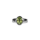 Zilveren ring peridoot maat 18 1/2 | ovaal 1 x 0,7 cm Zilveren ring peridoot maat 18 1/2 | ovaal 1 x 0,7 cm