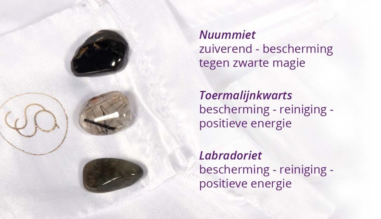 Zilveren oorbellen zwarte magie (bescherming) 6 & 8 mm kralen Zilveren oorbellen zwarte magie (bescherming) 6 & 8 mm kralen