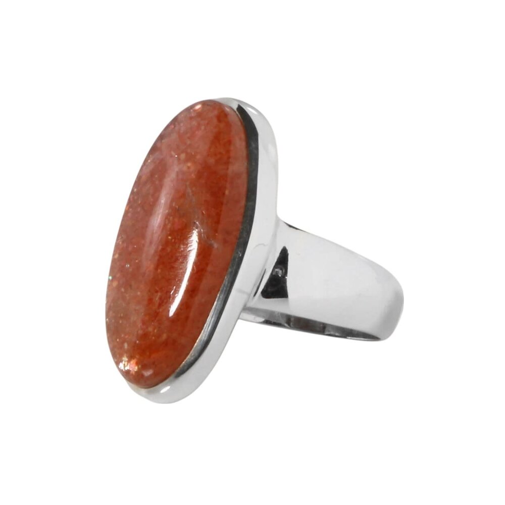 Zilveren ring zonnesteen maat 18 1/2 | ovaal 2,5 x 1,3 cm Zilveren ring zonnesteen maat 18 1/2 | ovaal 2,5 x 1,3 cm