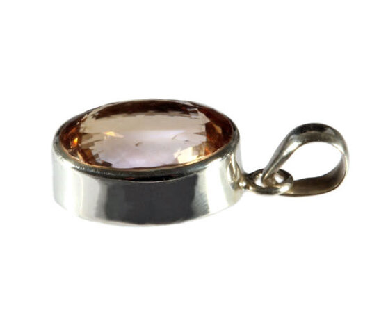 Zilveren hanger ametrien ovaal facet 2 x 1,6 cm Zilveren hanger ametrien ovaal facet 2 x 1,6 cm