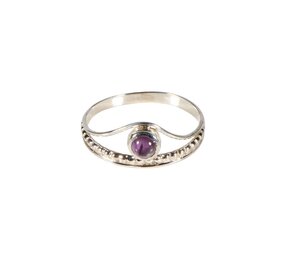 Zilveren ring amethist maat 18 | rond boogje Zilveren ring amethist maat 18 | rond boogje